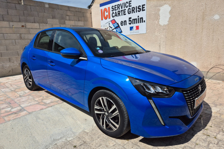 PEUGEOT 208